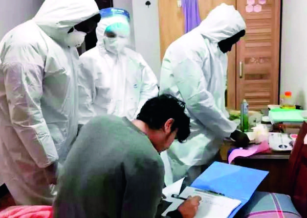 浙江師范大學(xué)來華留學(xué)生志愿者協(xié)助入戶登記、核查留校來華留學(xué)生信息.jpg